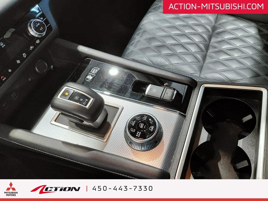 Mitsubishi Outlander PHEV GT S-AWC Boss Cuir Toit Pano Mags 20 Po 2024-26