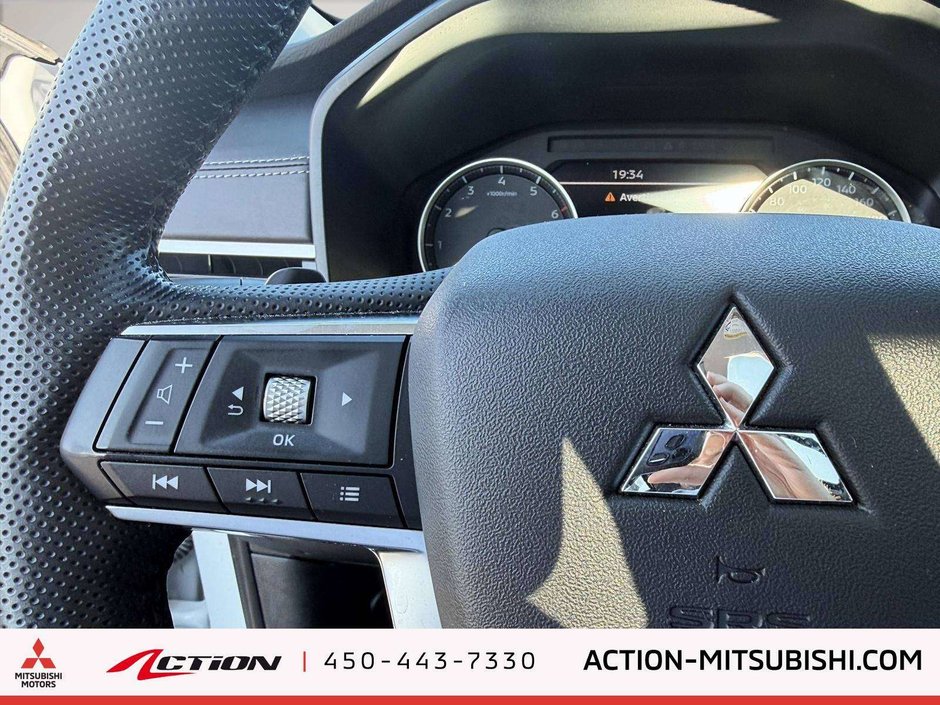 2024 Mitsubishi Outlander SE-21