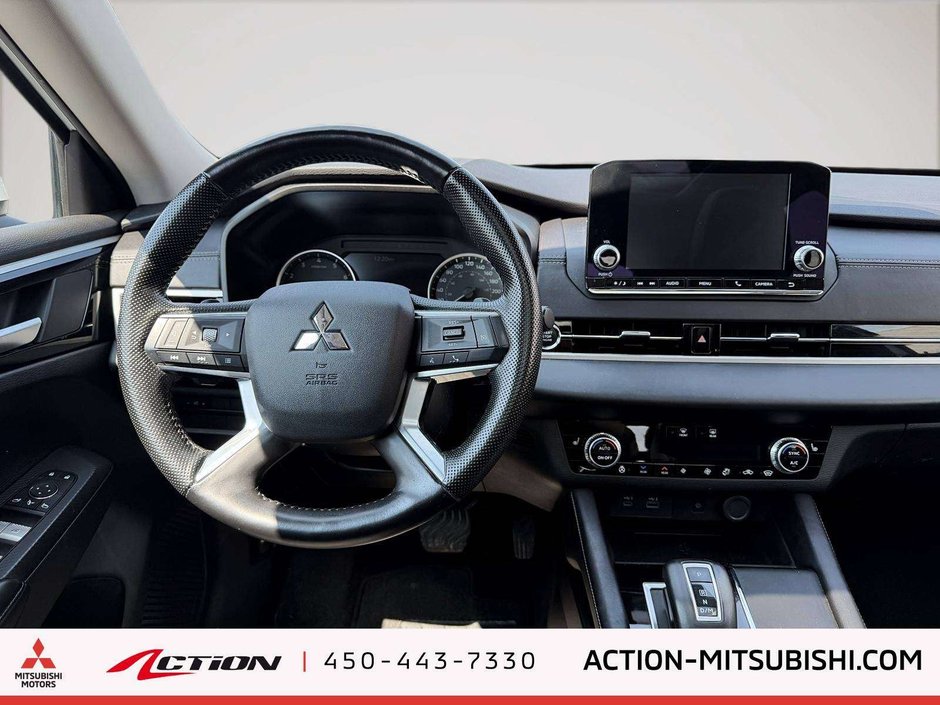 2024 Mitsubishi Outlander SE-16