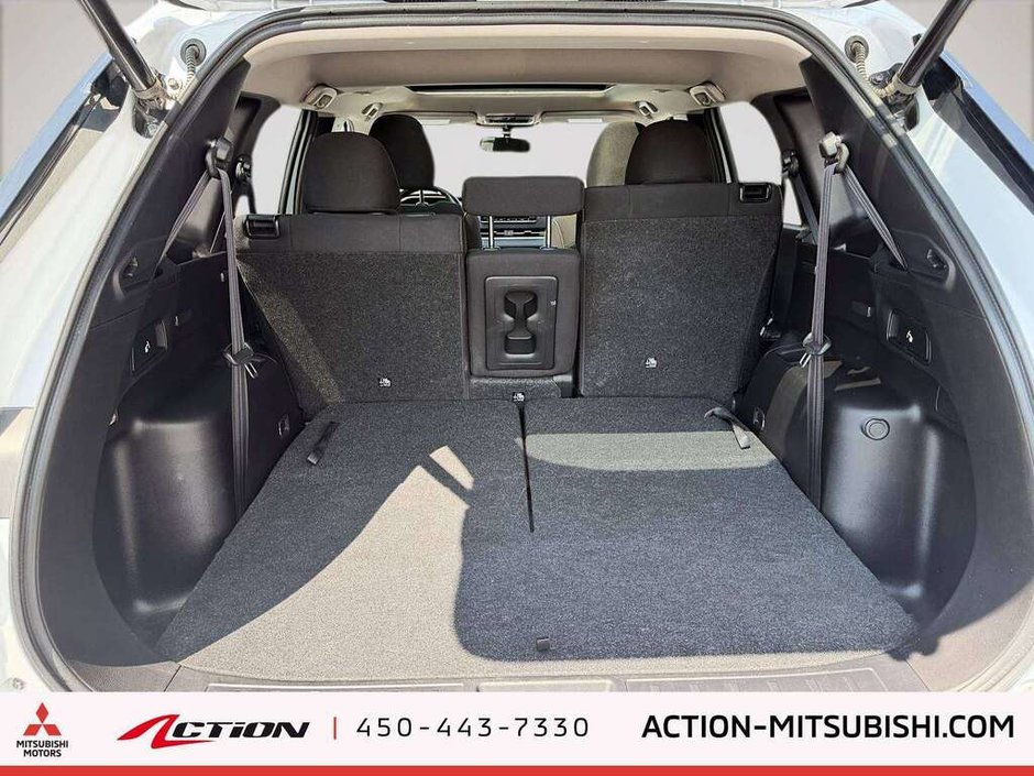 2024 Mitsubishi Outlander SE Toit Pano Mags Carplay Android Auto-12