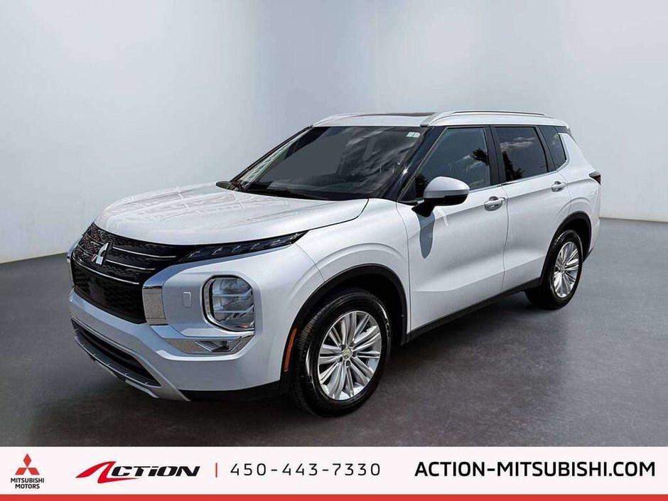 2024 Mitsubishi Outlander SE Toit Pano Mags Carplay Android Auto-0