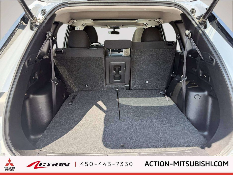 2024 Mitsubishi Outlander SE-12