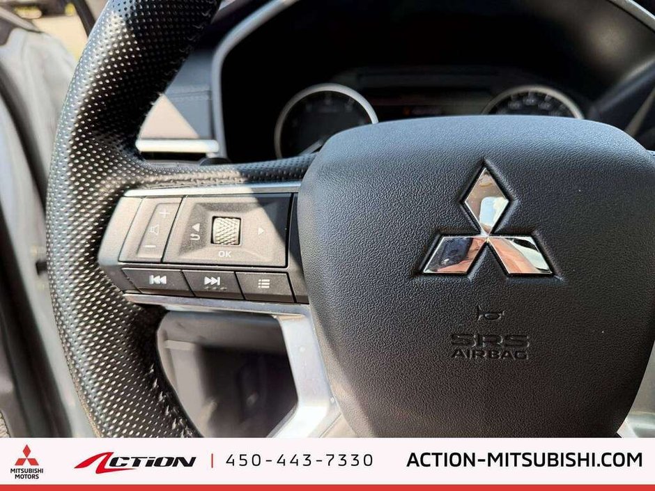 2024 Mitsubishi Outlander SE Toit Pano Mags Carplay Android Auto-19