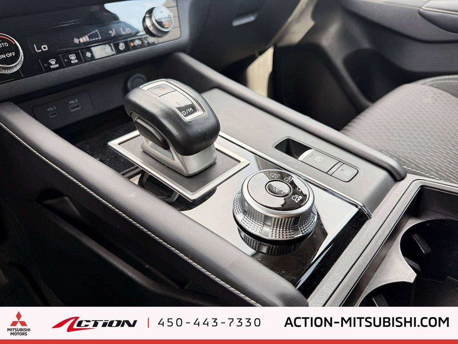 2024 Mitsubishi Outlander ES Carplay Android Auto A / C Gr.Électriques-23