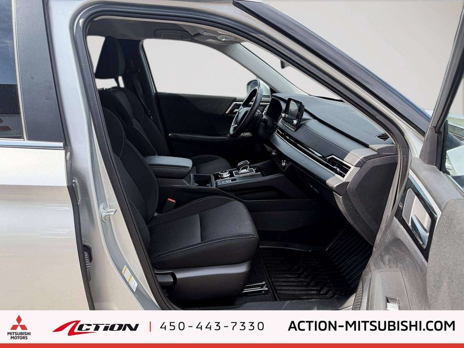 2024 Mitsubishi Outlander ES Carplay Android Auto A / C Gr.Électriques-15
