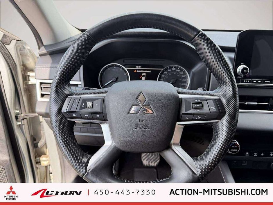 2024 Mitsubishi Outlander ES Carplay Android Auto A / C Gr.Électriques-17