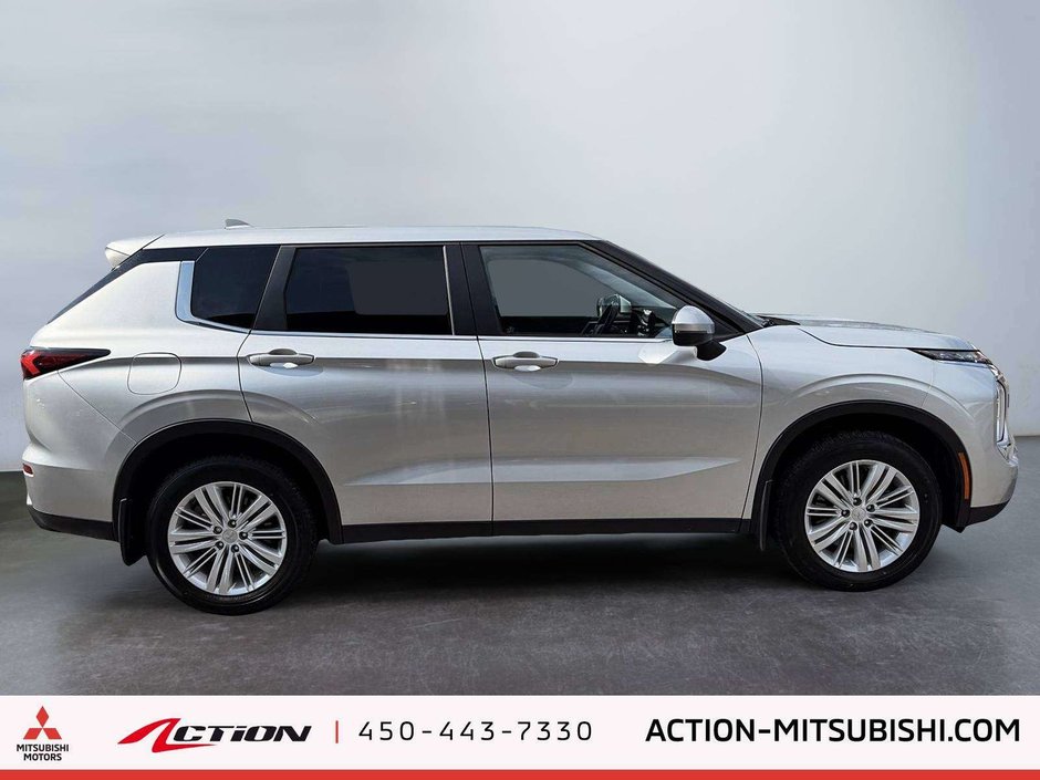 2024 Mitsubishi Outlander ES Carplay Android Auto A / C Gr.Électriques-5