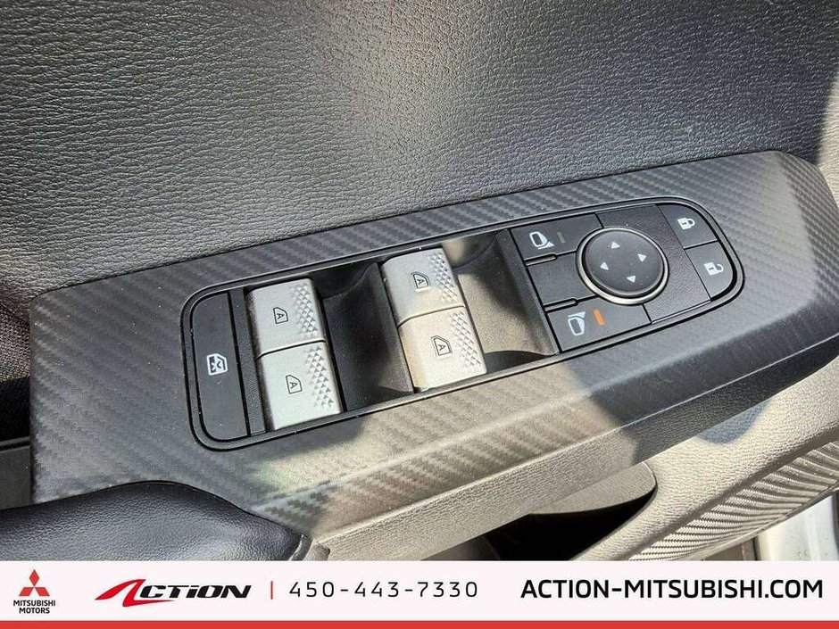2024 Mitsubishi Outlander ES Carplay Android Auto A / C Gr.Électriques-24