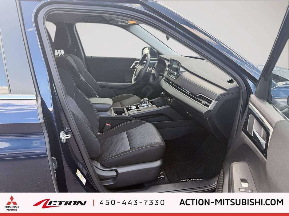 2024 Mitsubishi Outlander ES Carplay Android Auto A / C Gr.Électriques-15