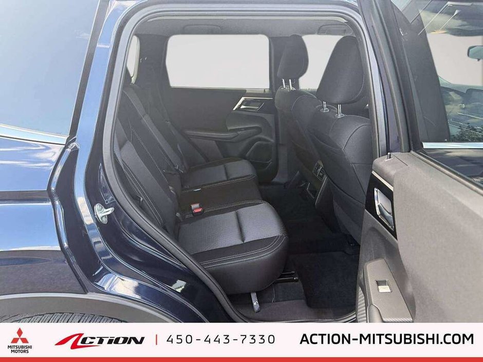 2024 Mitsubishi Outlander ES Carplay Android Auto A / C Gr.Électriques-14
