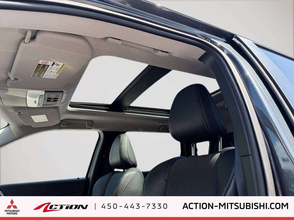 2024 Mitsubishi Outlander LE AWC Toit Pano Carplay Android Auto Mags-18