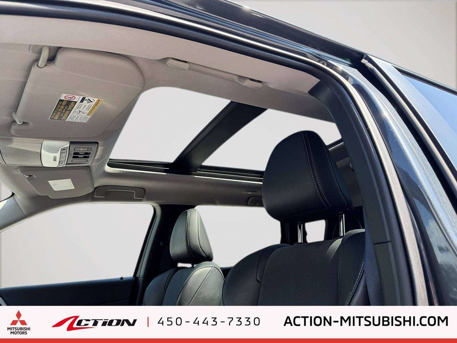 2024 Mitsubishi Outlander LE-18