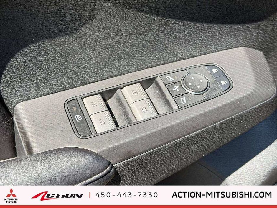 2024 Mitsubishi Outlander LE AWC Toit Pano Carplay Android Auto Mags-19