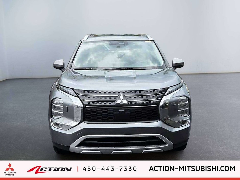 Mitsubishi Outlander LE-AWC 7 Passagers 1 Proprio Toit Pano GPS CarPlay 2024-7