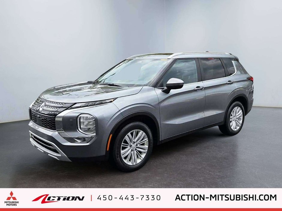 Mitsubishi Outlander LE-AWC 7 Passagers 1 Proprio Toit Pano GPS CarPlay 2024-0