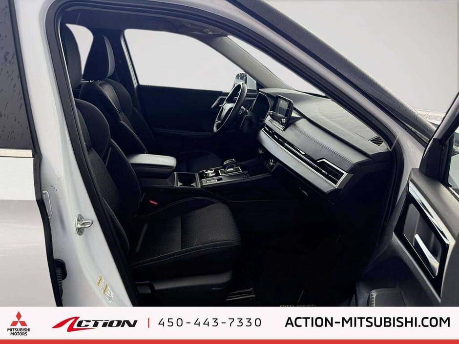 2024 Mitsubishi Outlander ES Carplay Android Auto A / C Gr.Électriques-15