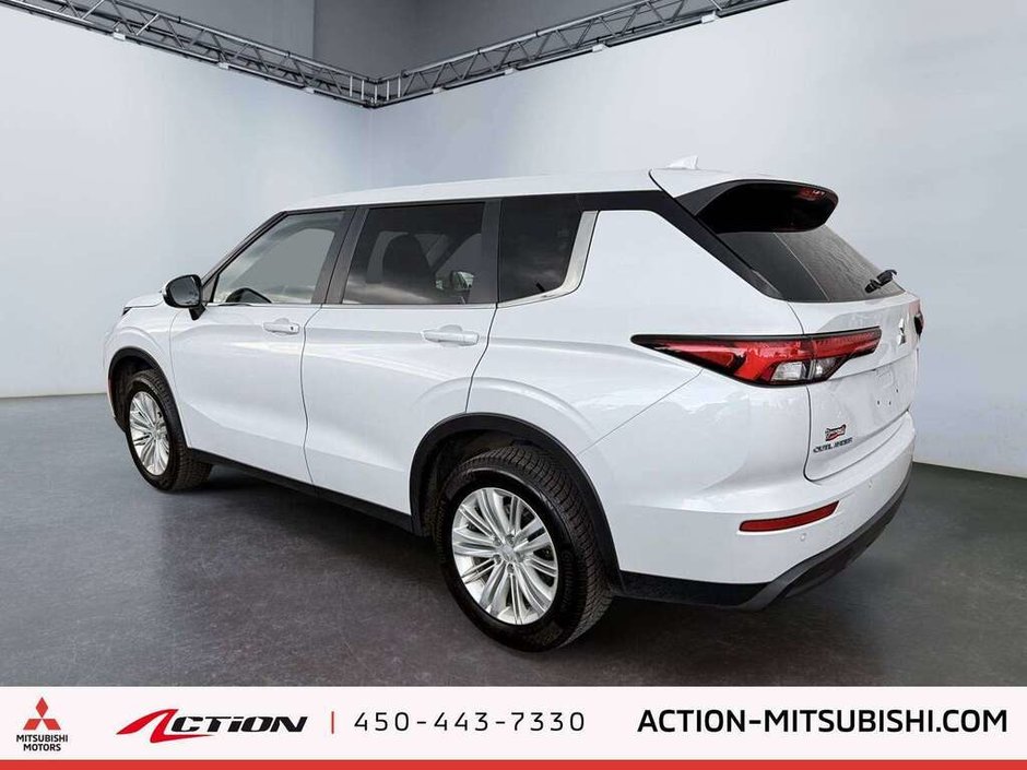 2024 Mitsubishi Outlander ES Carplay Android Auto A / C Gr.Électriques-2