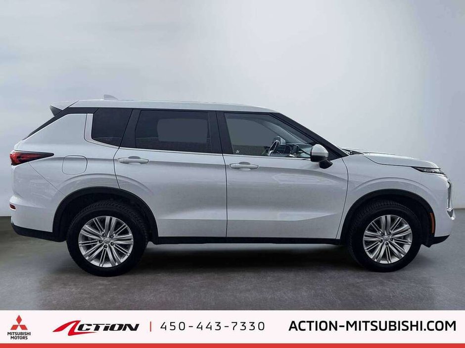 2024 Mitsubishi Outlander ES Carplay Android Auto A / C Gr.Électriques-5