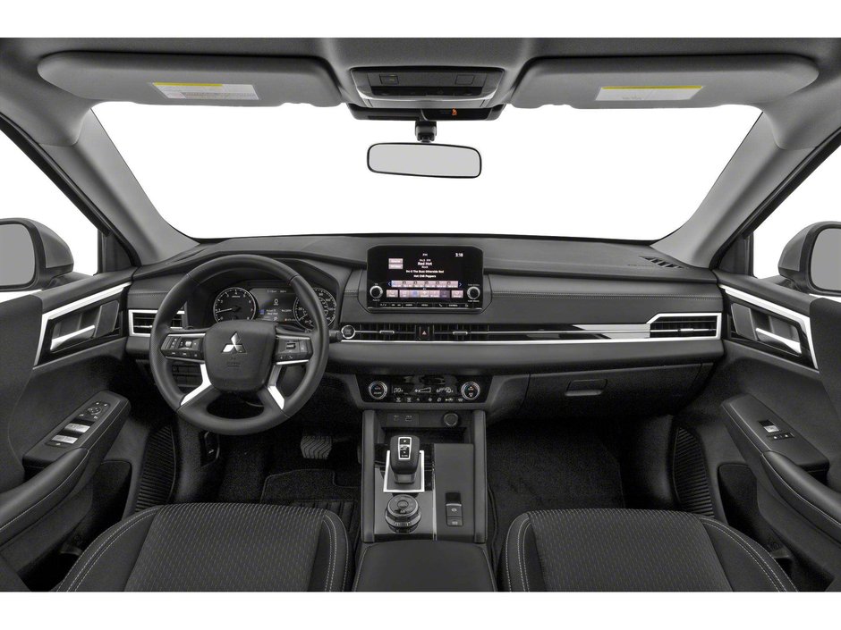 2024 Mitsubishi Outlander LE-4