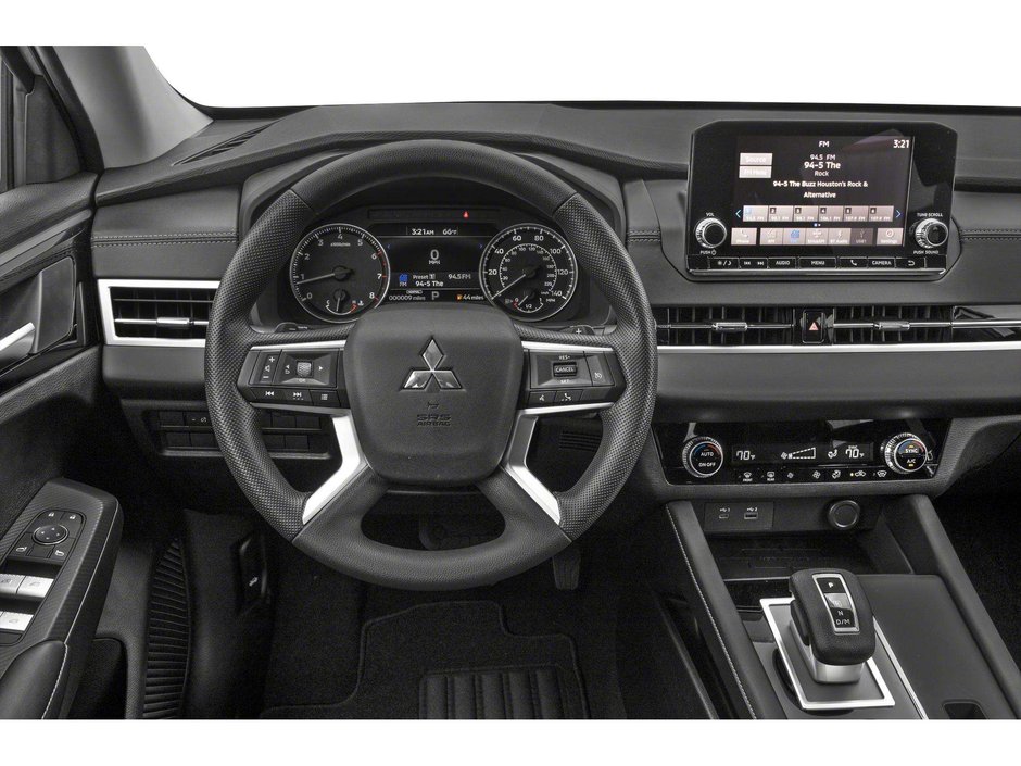 2024 Mitsubishi Outlander LE-3