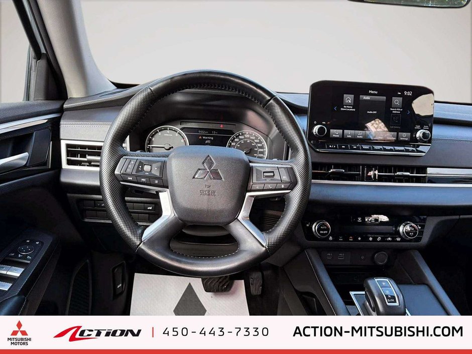 Mitsubishi Outlander LE AWC Jamais Accidenté 1 Proprio Volant Chauffant 2024-17