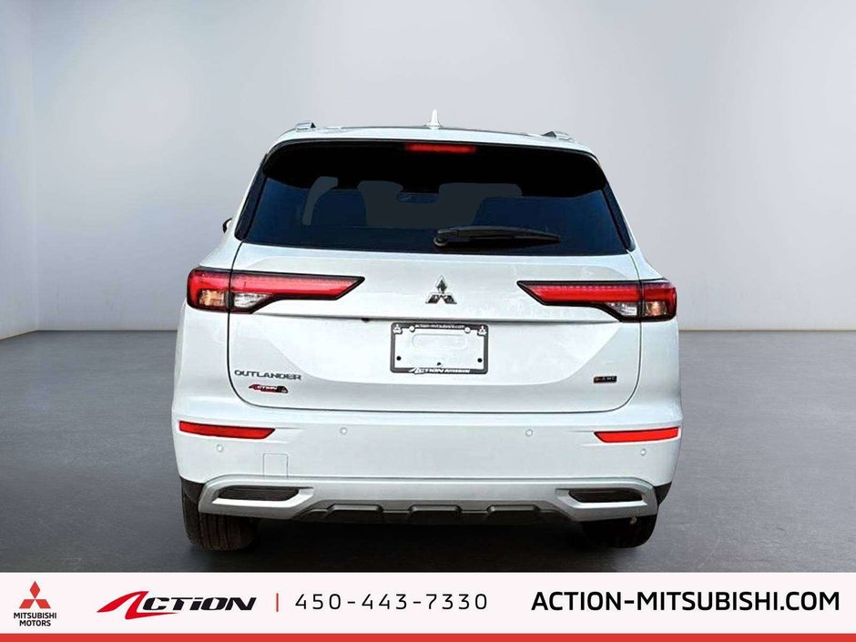 Mitsubishi Outlander LE AWC Jamais Accidenté 1 Proprio Volant Chauffant 2024-3