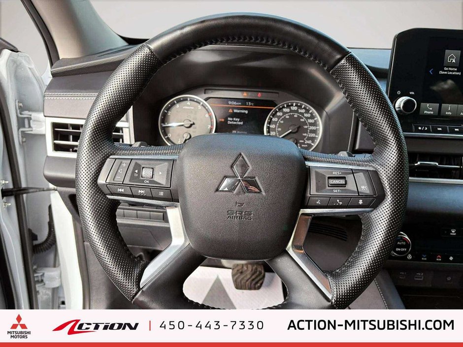 Mitsubishi Outlander LE AWC Jamais Accidenté 1 Proprio Volant Chauffant 2024-18