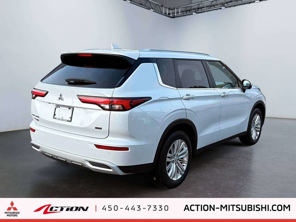 Mitsubishi Outlander LE AWC Jamais Accidenté 1 Proprio Volant Chauffant 2024-4