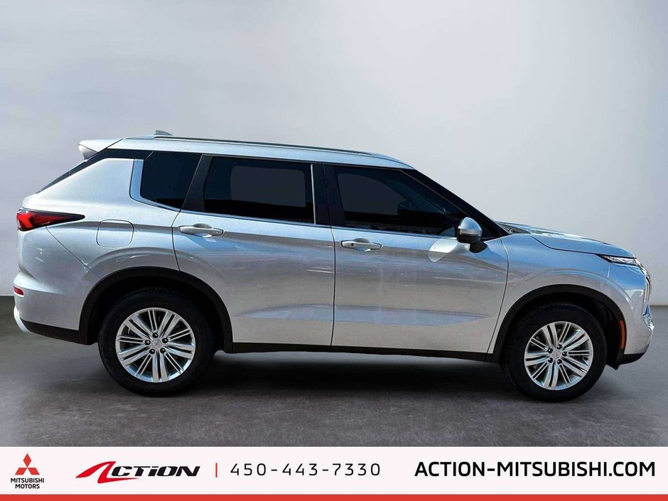 2024 Mitsubishi Outlander LE AWC Carplay Android Auto Mags Sièges Chauffants-5