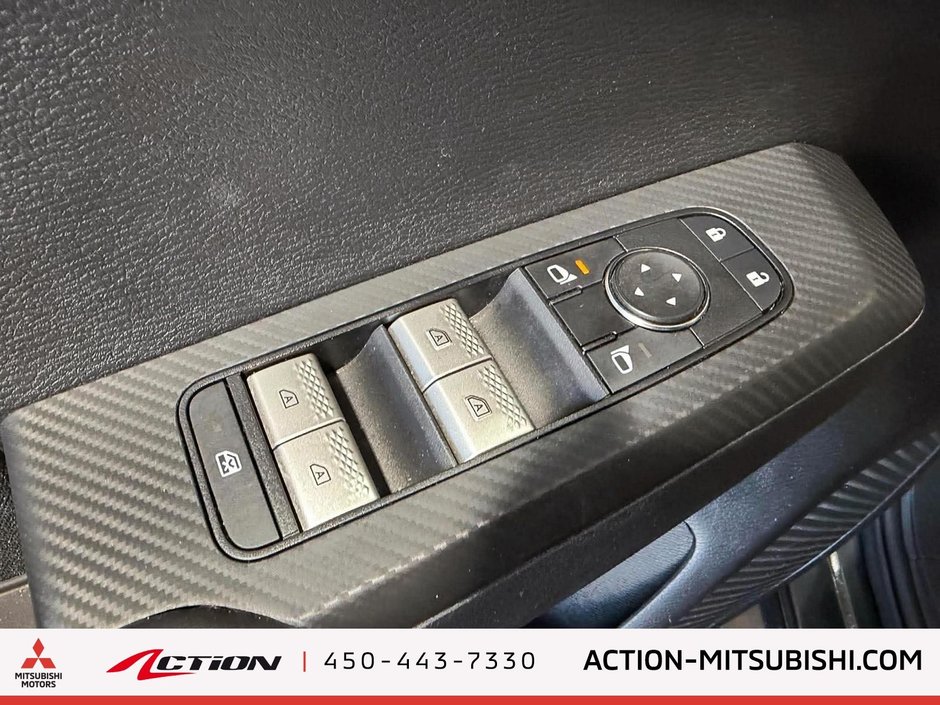 Mitsubishi OUTLANDER ES S-AWC ES 2024-9