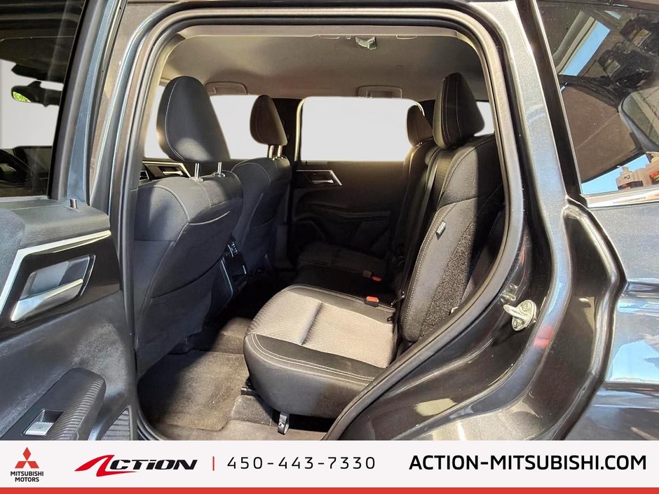 Mitsubishi OUTLANDER ES S-AWC ES 2024-11