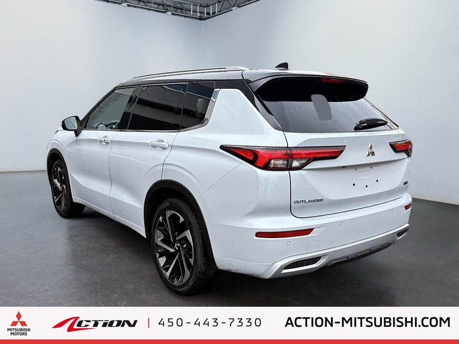 Mitsubishi OUTLANDER GT S-AWC Blanc/Toit noir 7 Places Toi Cuir Mags 20 2024-2