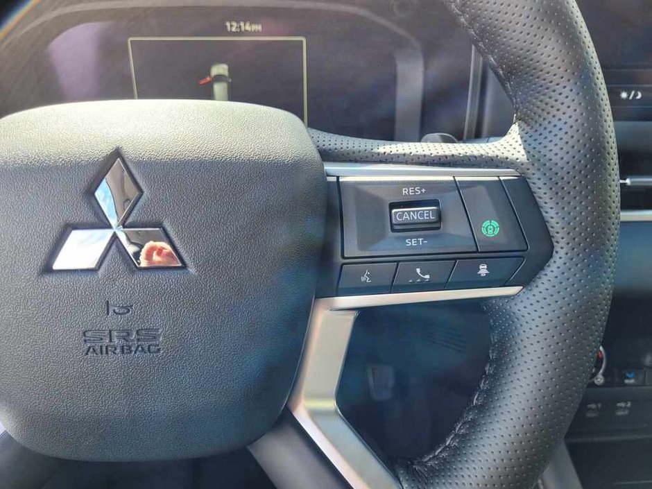 Mitsubishi Outlander GT S-AWC 2025-24