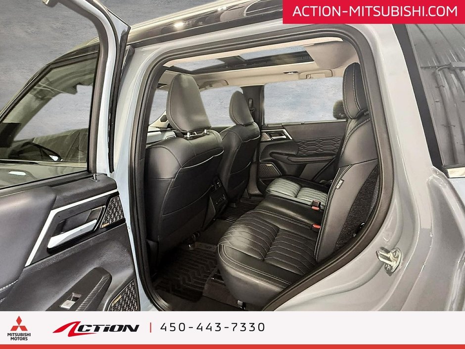 Mitsubishi Outlander GT S-AWC Cuir A/C 7 passagers Toit Panoramique 2025-9