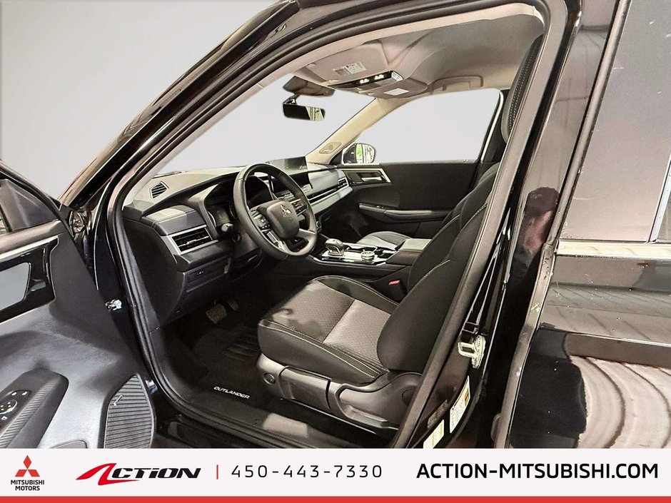 2025 Mitsubishi Outlander ES S-AWC 7 Passagers Carplay Android Auto Mags 18-9