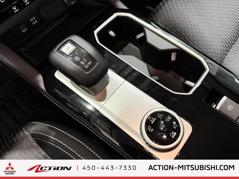 2025 Mitsubishi Outlander ES S-AWC 7 Passagers Carplay Android Auto Mags 18-22