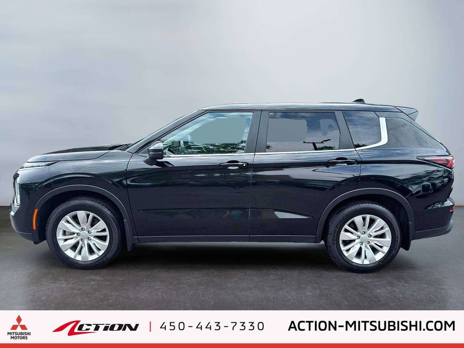 2025 Mitsubishi Outlander ES-1