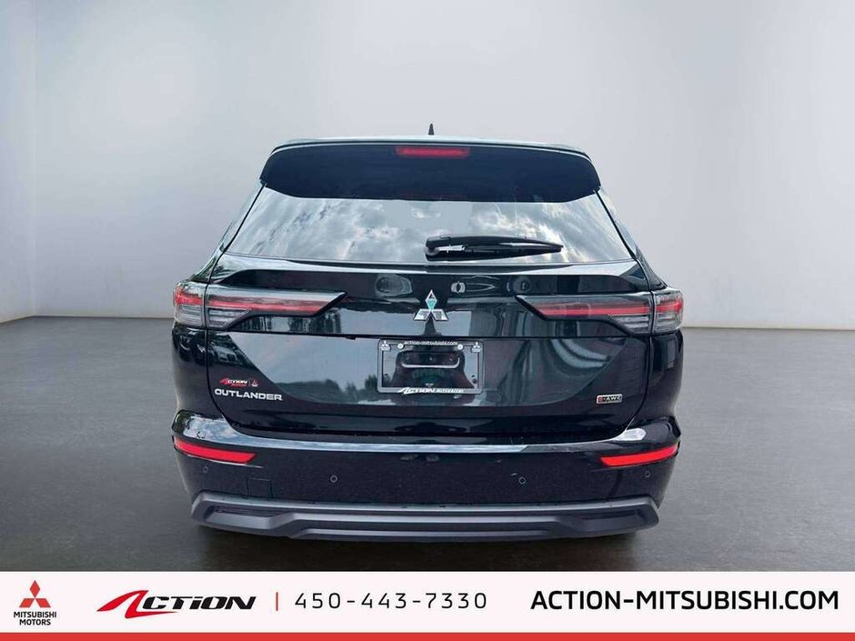 2025 Mitsubishi Outlander ES S-AWC 7 Passagers Carplay Android Auto Mags 18-3