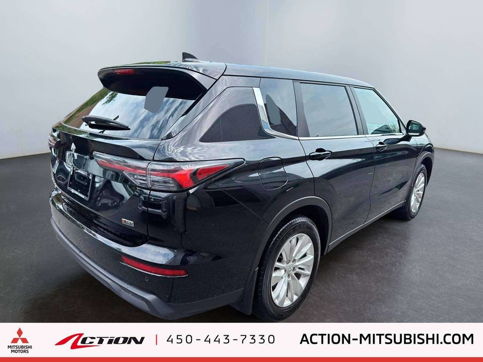 2025 Mitsubishi Outlander ES-4