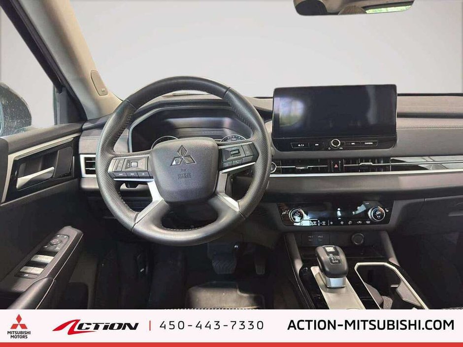 2025 Mitsubishi Outlander ES S-AWC 7 Passagers Carplay Android Auto Mags 18-16