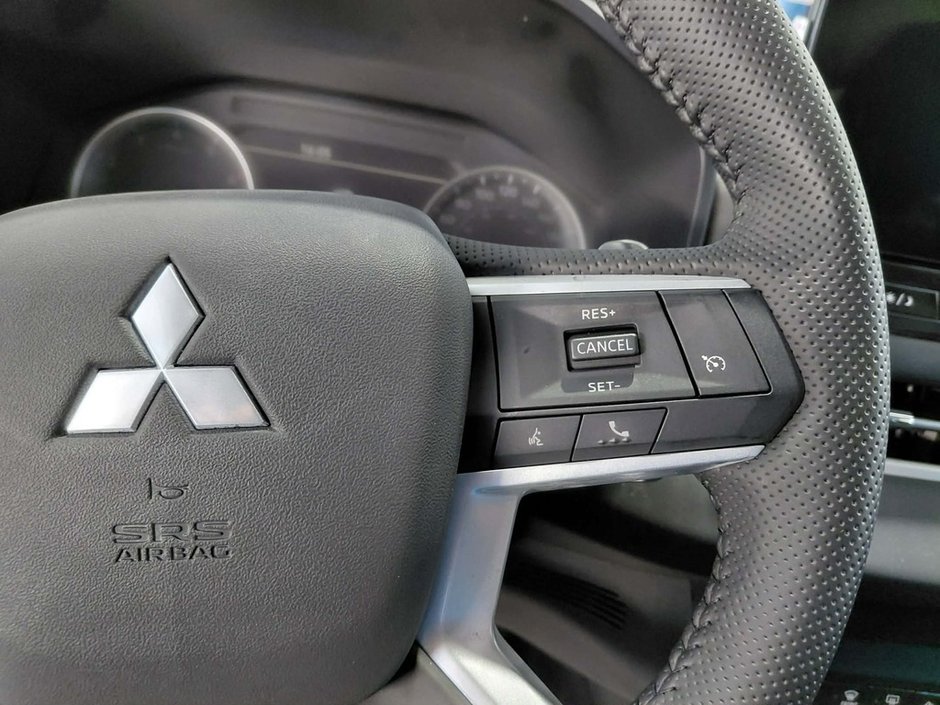 2026 Mitsubishi Outlander ES S-AWC-10