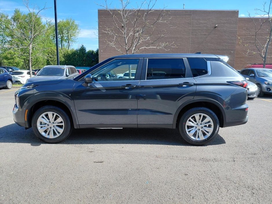 2026 Mitsubishi Outlander ES S-AWC-16