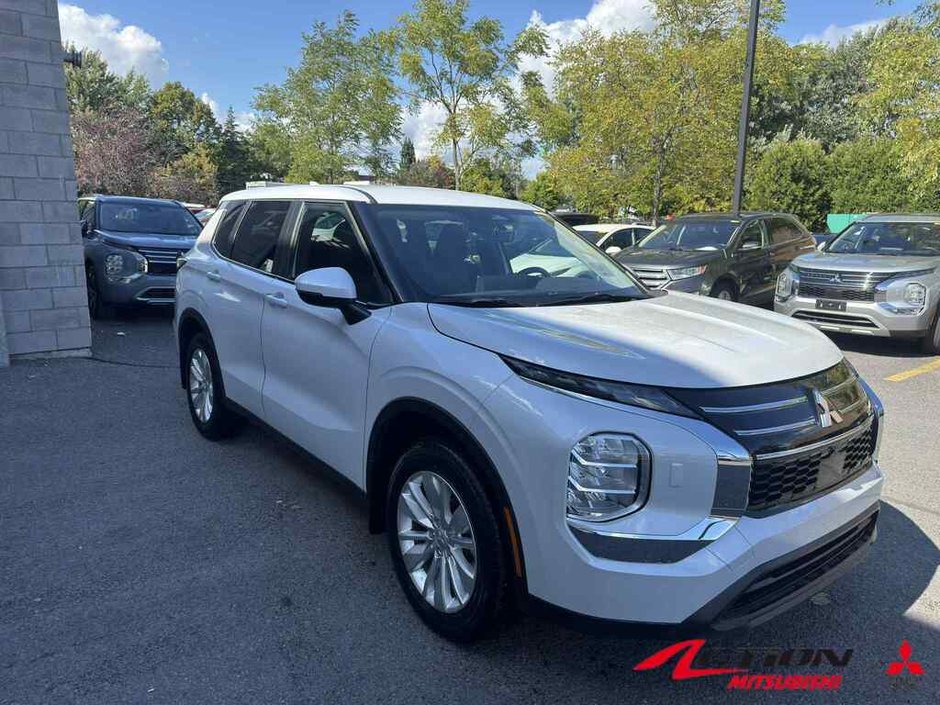 2026 Mitsubishi Outlander ES S-AWC-0