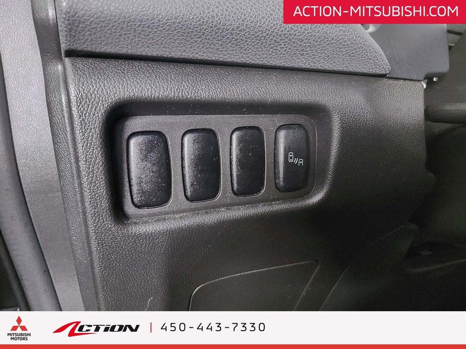 Mitsubishi RVR SEL  Carplay Android Auto Air Climatisé Mags 2020-24