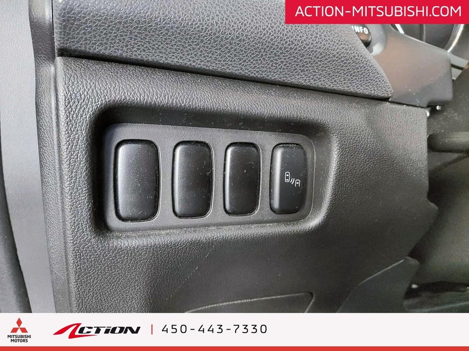 Mitsubishi RVR SEL  Carplay Android Auto Air Climatisé Mags 2020-25