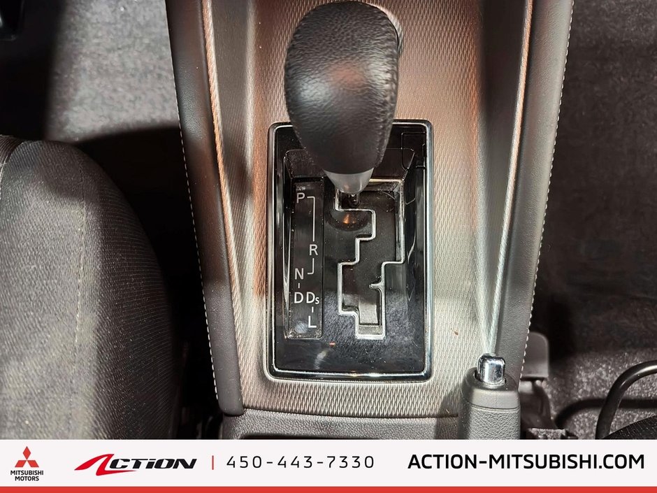 2020 Mitsubishi RVR ES FWD Air climatisé Bluetooth Apple CarPlay-21