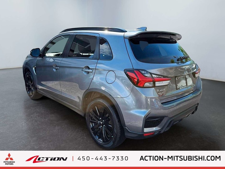 2021 Mitsubishi RVR LE-2