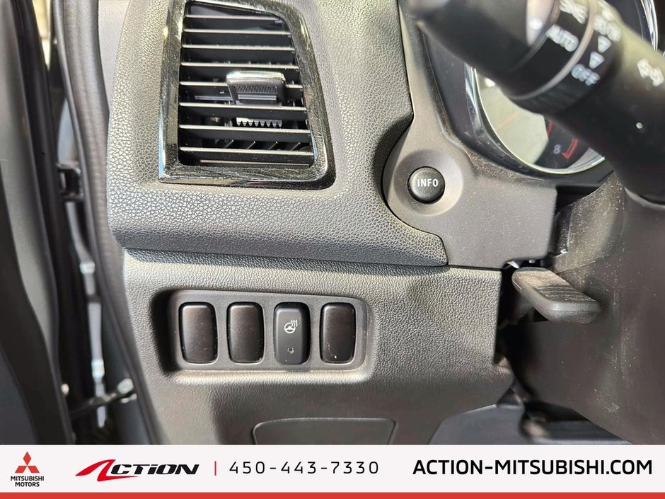 2022 Mitsubishi RVR SEL AWC Caplay Android Auto Sièges Chauffants Mags-26