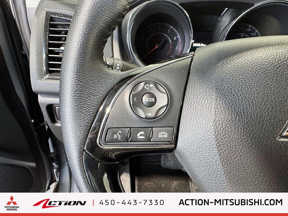2022 Mitsubishi RVR SEL AWC Caplay Android Auto Sièges Chauffants Mags-21