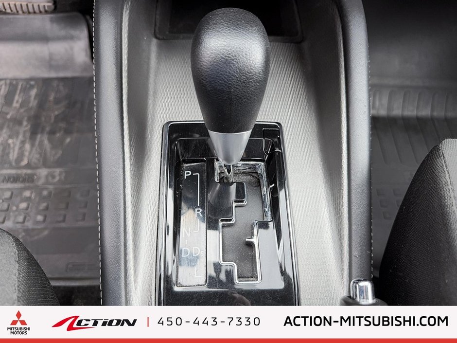 2022 Mitsubishi RVR ES AWC Carplay Android Auto  Sièges Chauffants-19